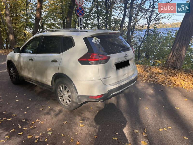 Позашляховик / Кросовер Nissan Rogue 2017 в Тернополі фото 9 Позашляховик / Кросовер Nissan Rogue 2017 в Тернополі