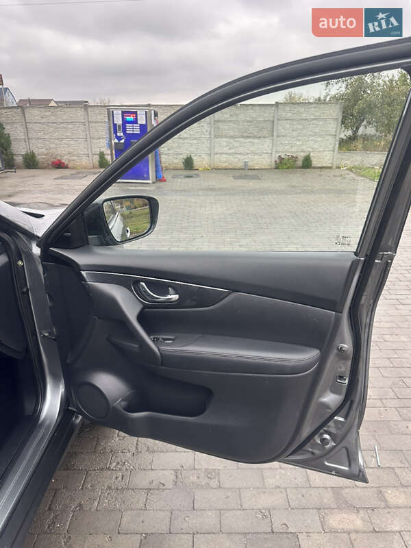 Внедорожник / Кроссовер Nissan Rogue 2018 в Новой Водолаге фото 12 Внедорожник / Кроссовер Nissan Rogue 2018 в Новой Водолаге