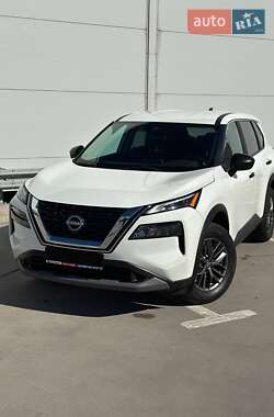 Внедорожник / Кроссовер Nissan Rogue 2023 в 