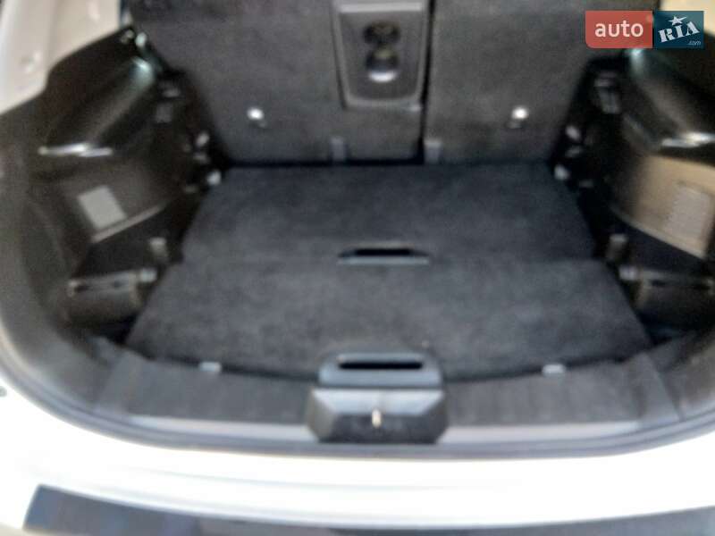 Позашляховик / Кросовер Nissan Rogue 2019 в Тернополі