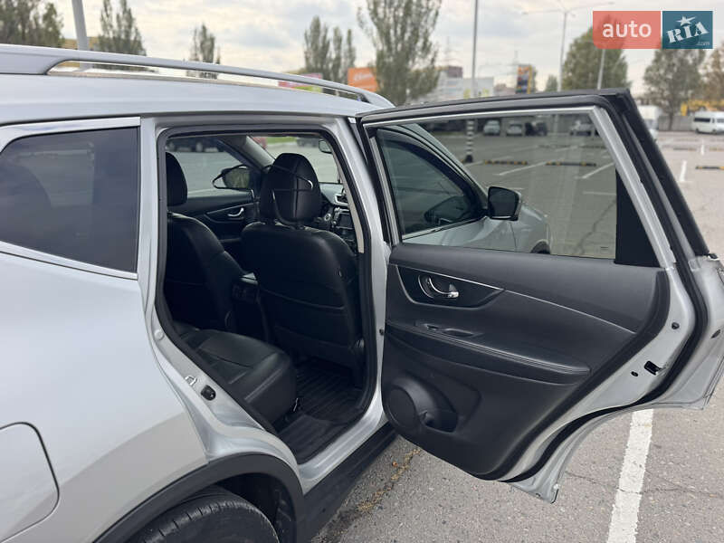 Внедорожник / Кроссовер Nissan Rogue 2016 в Днепре фото 9 Внедорожник / Кроссовер Nissan Rogue 2016 в Днепре