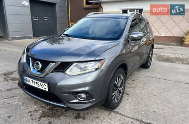 Позашляховик / Кросовер Nissan Rogue 2015 в 