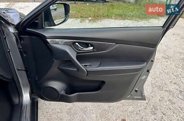 Внедорожник / Кроссовер Nissan Rogue 2020 в 