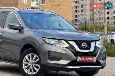 Внедорожник / Кроссовер Nissan Rogue 2020 в 