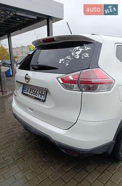 Внедорожник / Кроссовер Nissan Rogue 2016 в Александрие