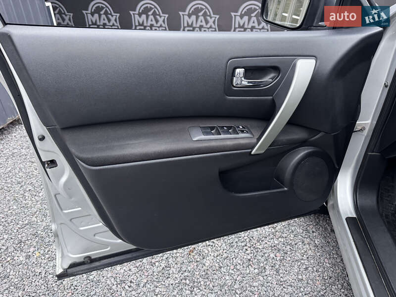Внедорожник / Кроссовер Nissan Rogue 2010 в Киеве фото 9 Внедорожник / Кроссовер Nissan Rogue 2010 в Киеве
