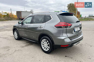 Внедорожник / Кроссовер Nissan Rogue 2018 в 