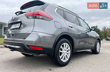 Внедорожник / Кроссовер Nissan Rogue 2018 в 