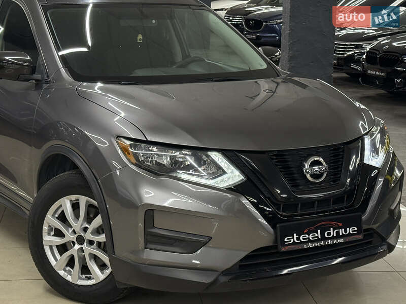 Позашляховик / Кросовер Nissan Rogue 2017 в Миколаєві
