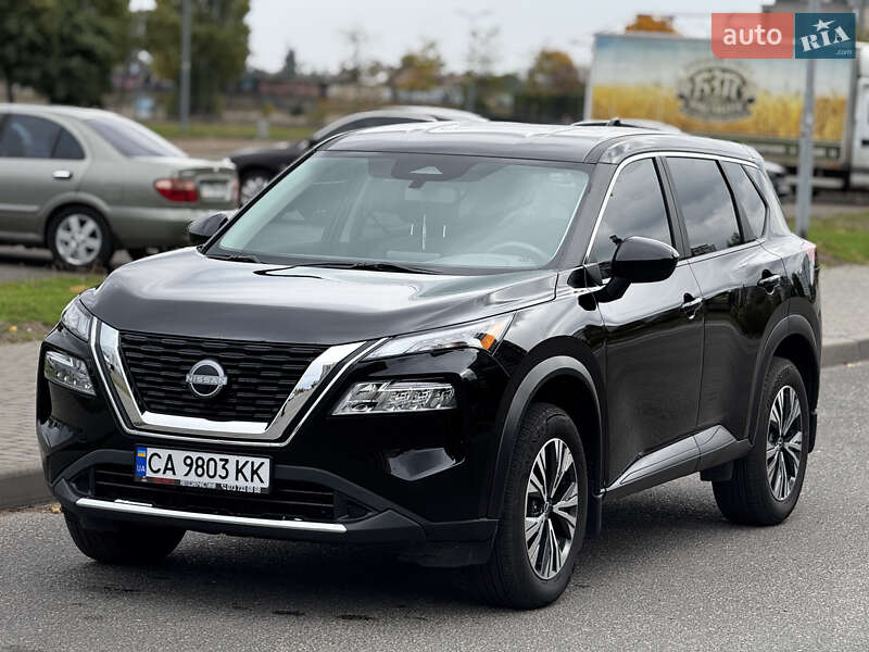 Позашляховик / Кросовер Nissan Rogue 2023 в Черкасах