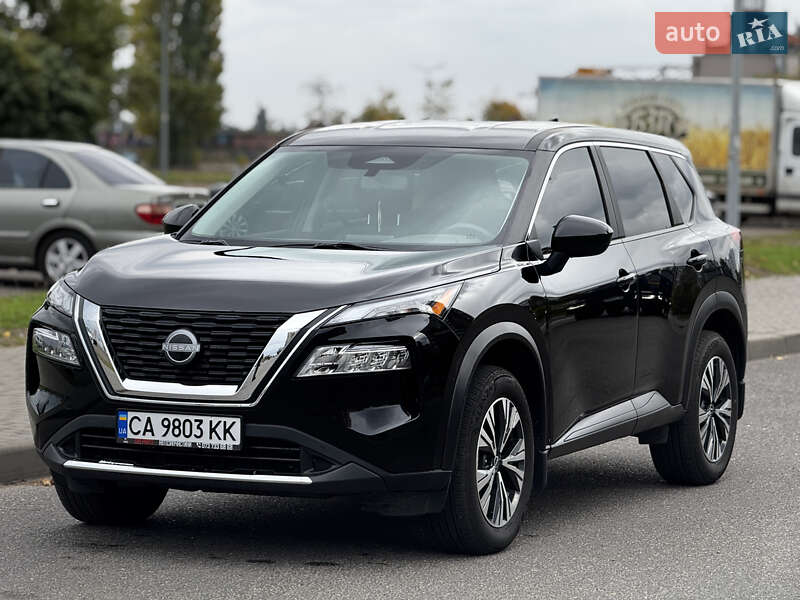 Позашляховик / Кросовер Nissan Rogue 2023 в Черкасах