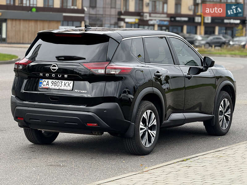 Позашляховик / Кросовер Nissan Rogue 2023 в Черкасах