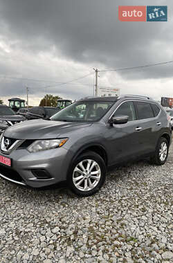 Позашляховик / Кросовер Nissan Rogue 2015 в Львові