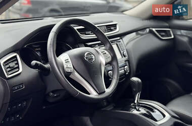 Внедорожник / Кроссовер Nissan Rogue 2015 в 