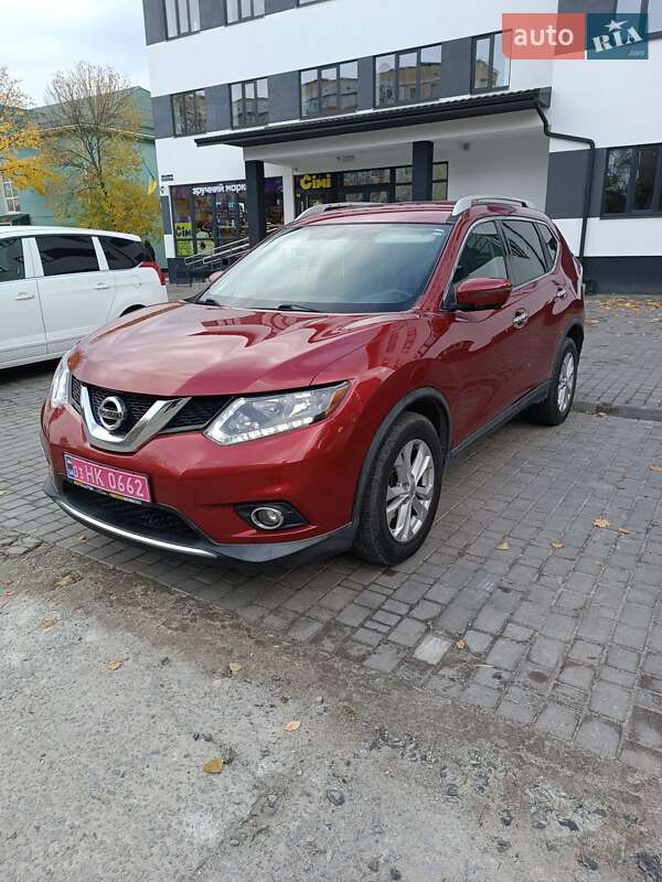 Внедорожник / Кроссовер Nissan Rogue 2016 в Маневичах