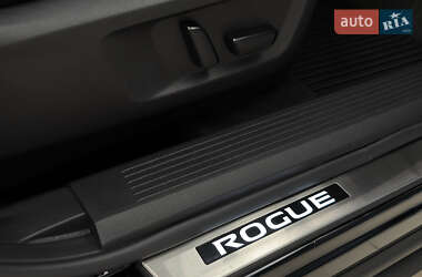 Внедорожник / Кроссовер Nissan Rogue 2020 в 