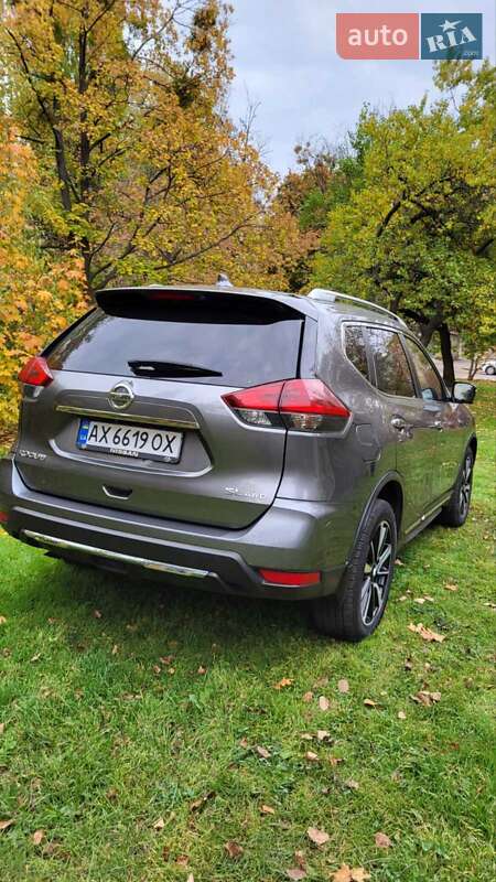 Позашляховик / Кросовер Nissan Rogue 2018 в Харкові