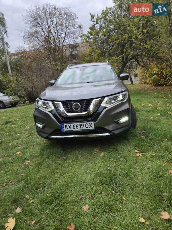 Позашляховик / Кросовер Nissan Rogue 2018 в Харкові