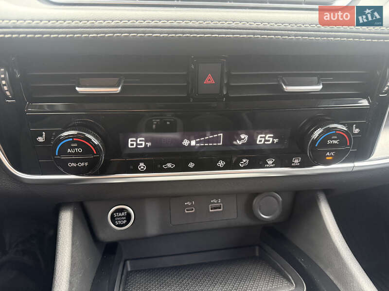 Позашляховик / Кросовер Nissan Rogue 2021 в Білій Церкві