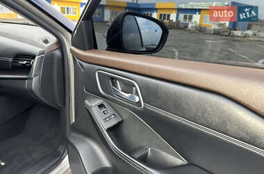 Внедорожник / Кроссовер Nissan Rogue 2020 в 