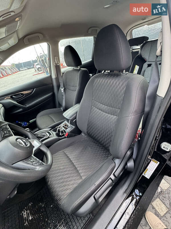 Внедорожник / Кроссовер Nissan Rogue 2020 в Полтаве