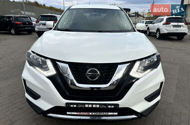 Позашляховик / Кросовер Nissan Rogue 2017 в  фото 7 Позашляховик / Кросовер Nissan Rogue 2017 в