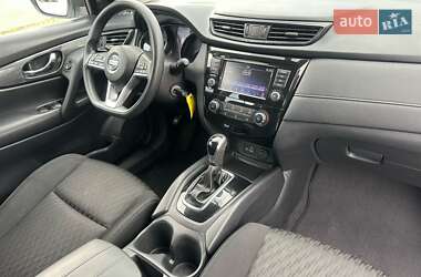 Позашляховик / Кросовер Nissan Rogue 2017 в  фото 22 Позашляховик / Кросовер Nissan Rogue 2017 в