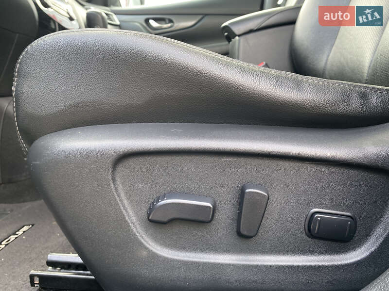 Внедорожник / Кроссовер Nissan Rogue 2015 в Полтаве фото 30 Внедорожник / Кроссовер Nissan Rogue 2015 в Полтаве