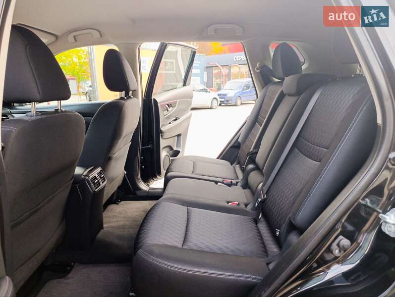 Внедорожник / Кроссовер Nissan Rogue 2018 в Виннице фото 17 Внедорожник / Кроссовер Nissan Rogue 2018 в Виннице