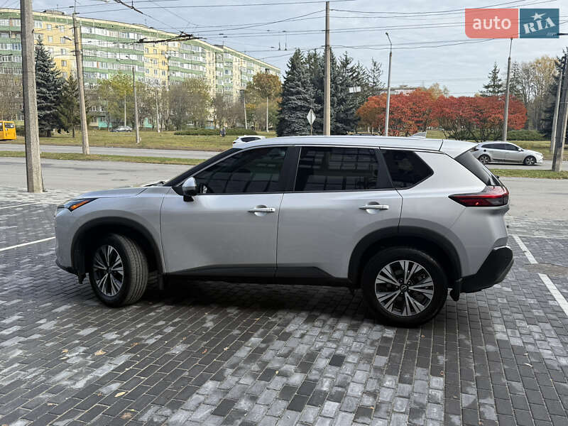 Позашляховик / Кросовер Nissan Rogue 2022 в Полтаві