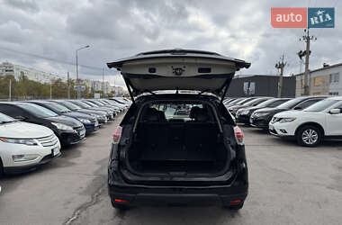 Позашляховик / Кросовер Nissan Rogue 2015 в  фото 39 Позашляховик / Кросовер Nissan Rogue 2015 в