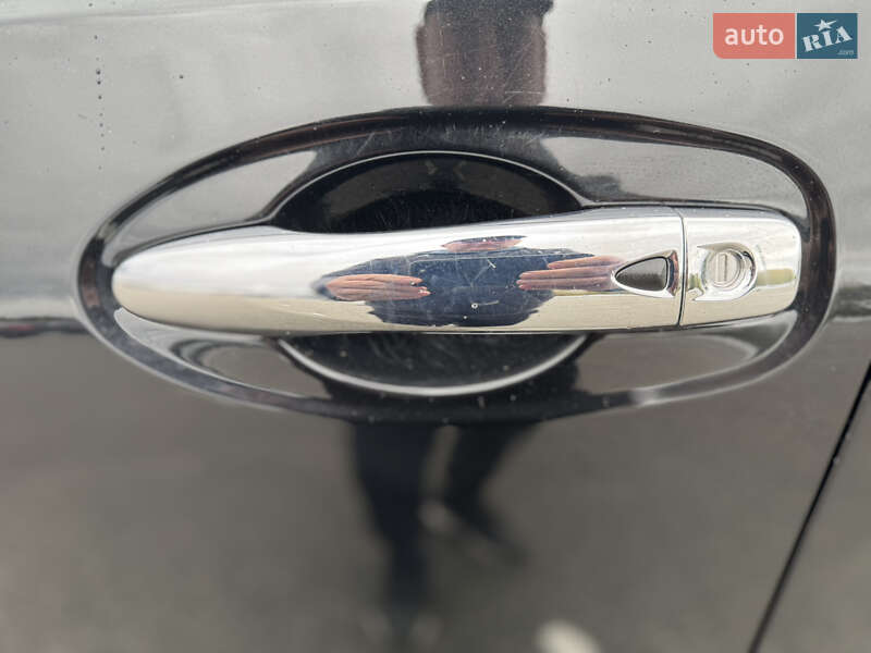 Позашляховик / Кросовер Nissan Rogue 2019 в Києві
