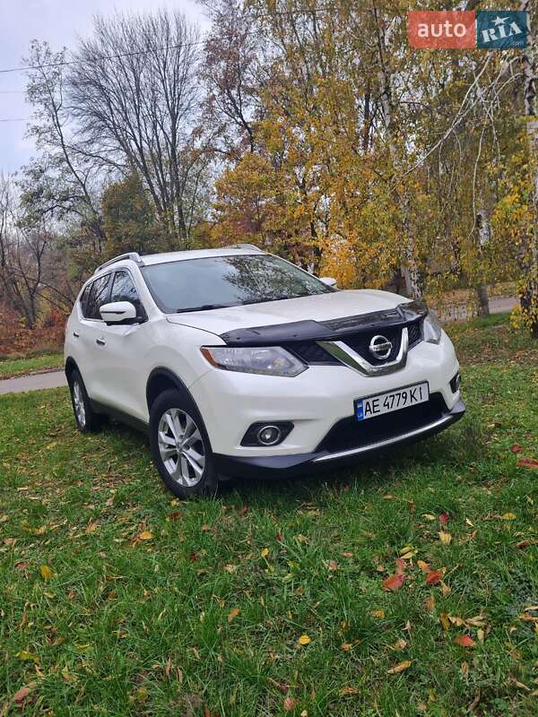 Внедорожник / Кроссовер Nissan Rogue 2016 в Днепре