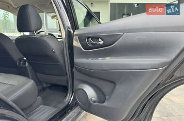 Позашляховик / Кросовер Nissan Rogue 2019 в 