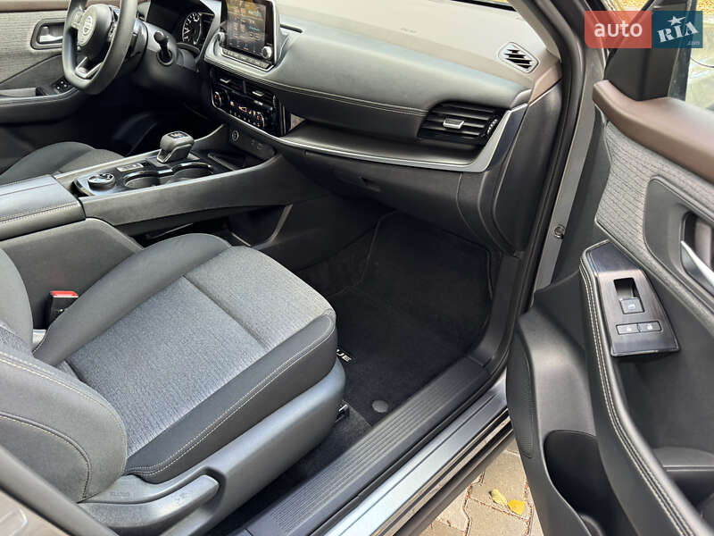 Внедорожник / Кроссовер Nissan Rogue 2020 в Тернополе