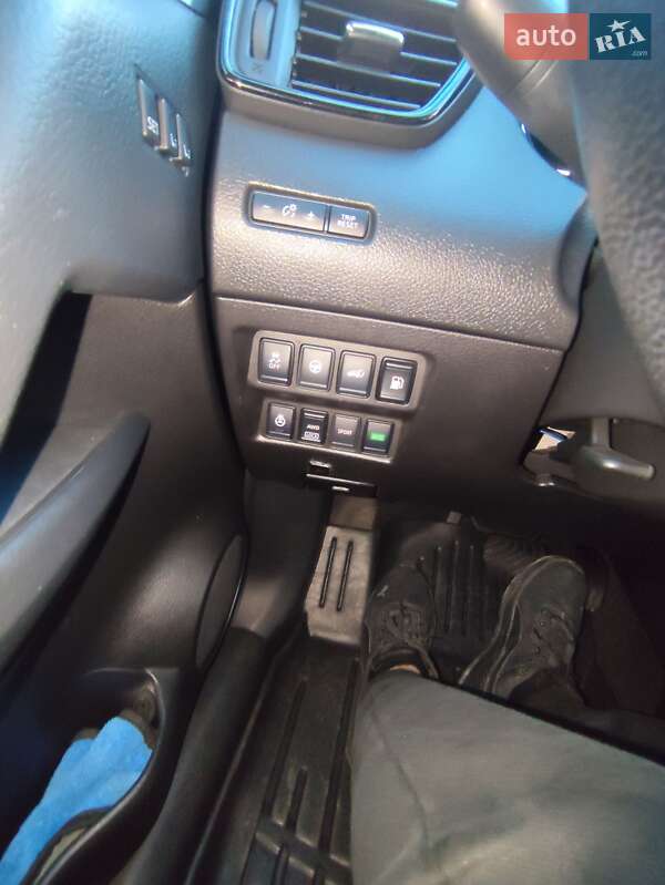 Внедорожник / Кроссовер Nissan Rogue 2019 в Одессе