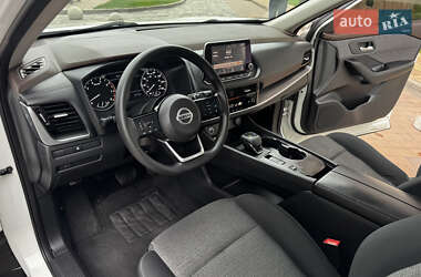 Внедорожник / Кроссовер Nissan Rogue 2021 в 