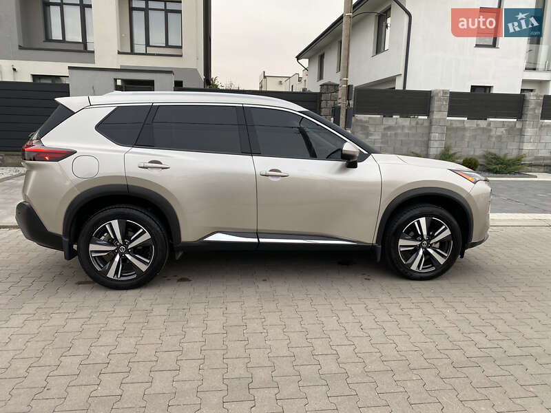 Позашляховик / Кросовер Nissan Rogue 2021 в Рівному