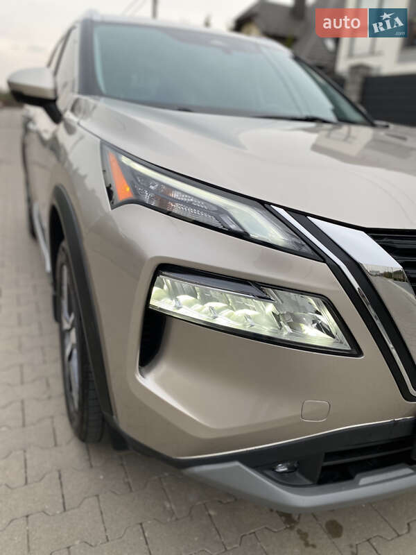 Позашляховик / Кросовер Nissan Rogue 2021 в Рівному