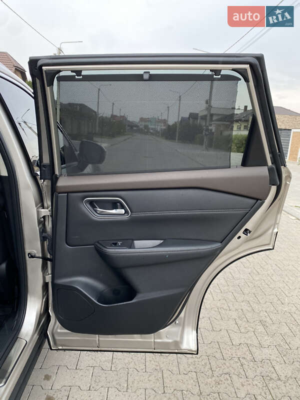 Позашляховик / Кросовер Nissan Rogue 2021 в Рівному