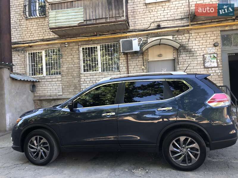 Позашляховик / Кросовер Nissan Rogue 2016 в Одесі