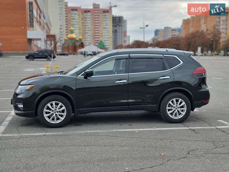 Позашляховик / Кросовер Nissan Rogue 2018 в Броварах