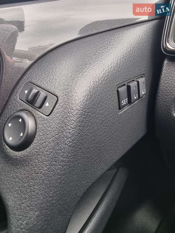 Позашляховик / Кросовер Nissan Rogue 2018 в Броварах