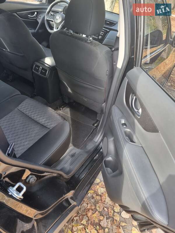 Внедорожник / Кроссовер Nissan Rogue 2017 в Киеве фото 12 Внедорожник / Кроссовер Nissan Rogue 2017 в Киеве