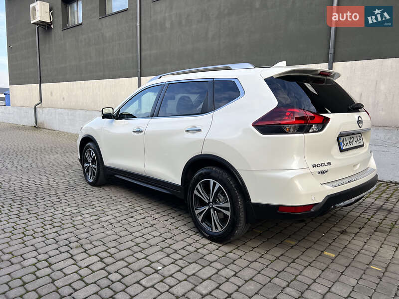Внедорожник / Кроссовер Nissan Rogue 2019 в Киеве