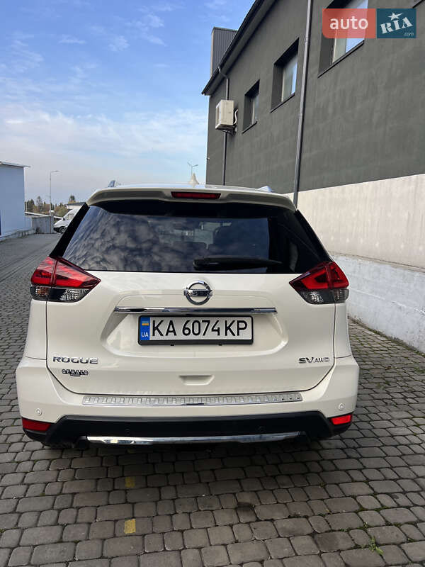 Внедорожник / Кроссовер Nissan Rogue 2019 в Киеве