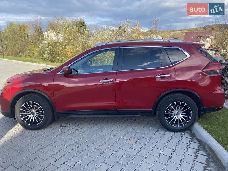 Позашляховик / Кросовер Nissan Rogue 2017 в Бережанах