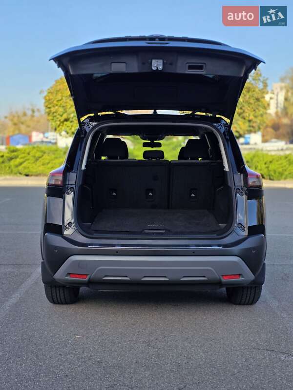 Внедорожник / Кроссовер Nissan Rogue 2023 в Киеве