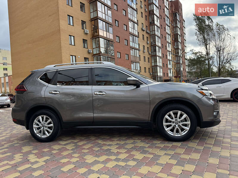 Внедорожник / Кроссовер Nissan Rogue 2019 в Виннице