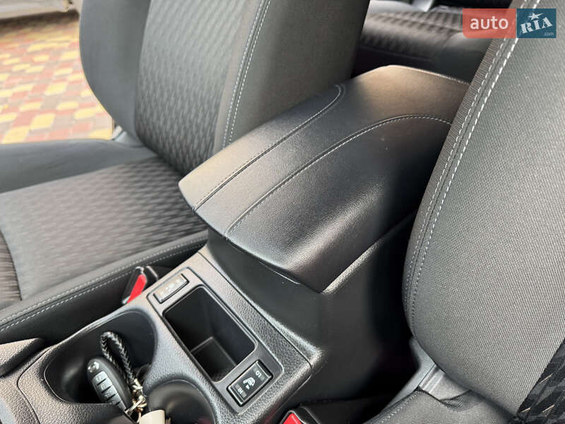 Внедорожник / Кроссовер Nissan Rogue 2019 в Виннице